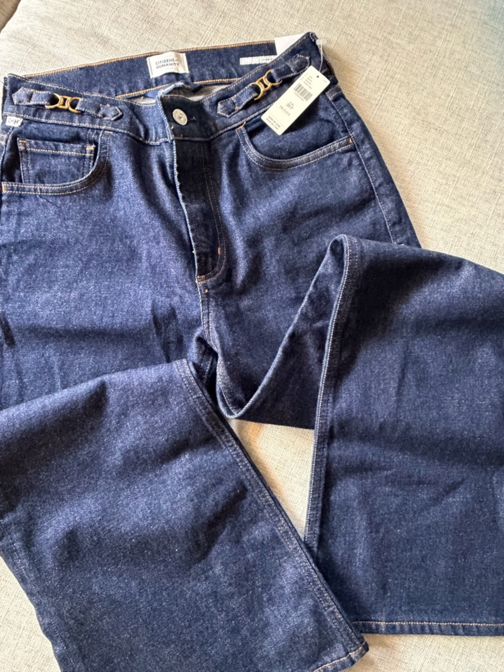 Citizens Of Humanity Dark Indigo Wide-Leg Jeans - Picture 8 of 9